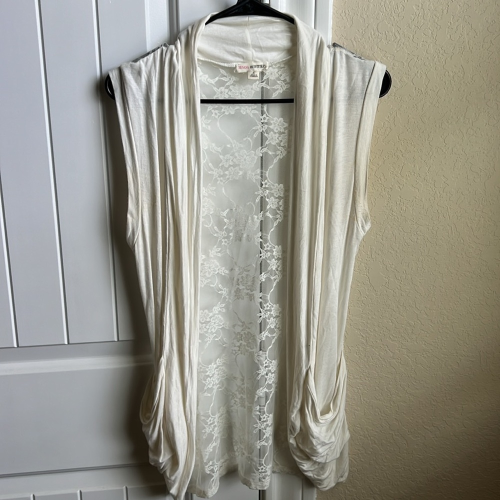 Women’s Lace Jacket/Vest